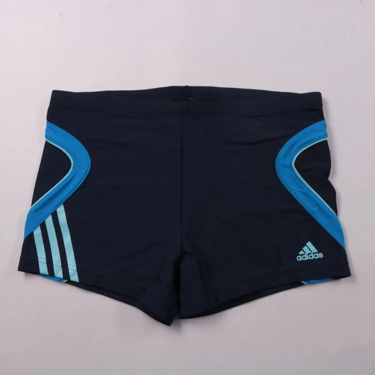 шорты Adidas